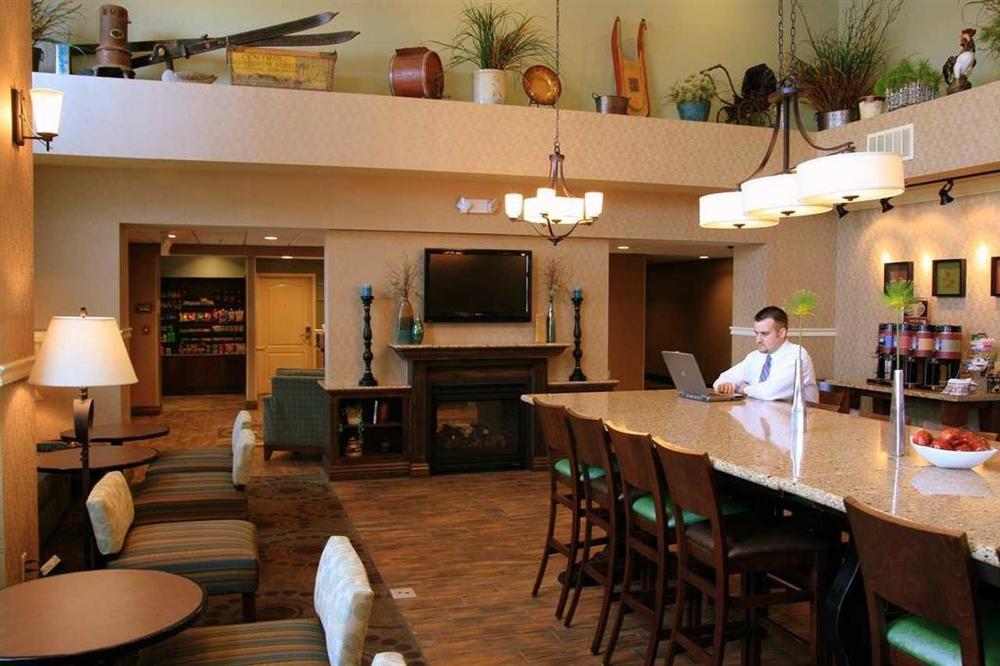 Hampton Inn And Suites - Lincoln Northeast Restaurant photo