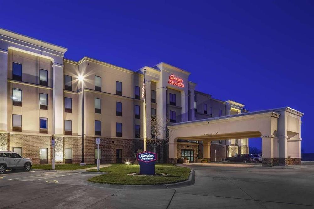 Hampton Inn And Suites - Lincoln Northeast Exterior photo